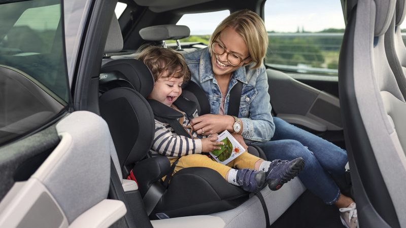 Автокресла Recaro: что нужно знать о детских сиденьях?